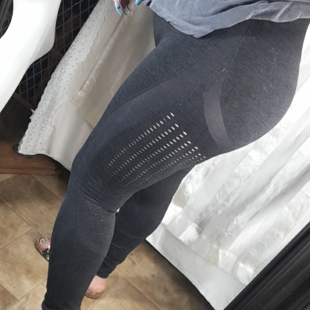 🖤 Black Seamless Sport/Yoga Legging - Picture 10 of 12